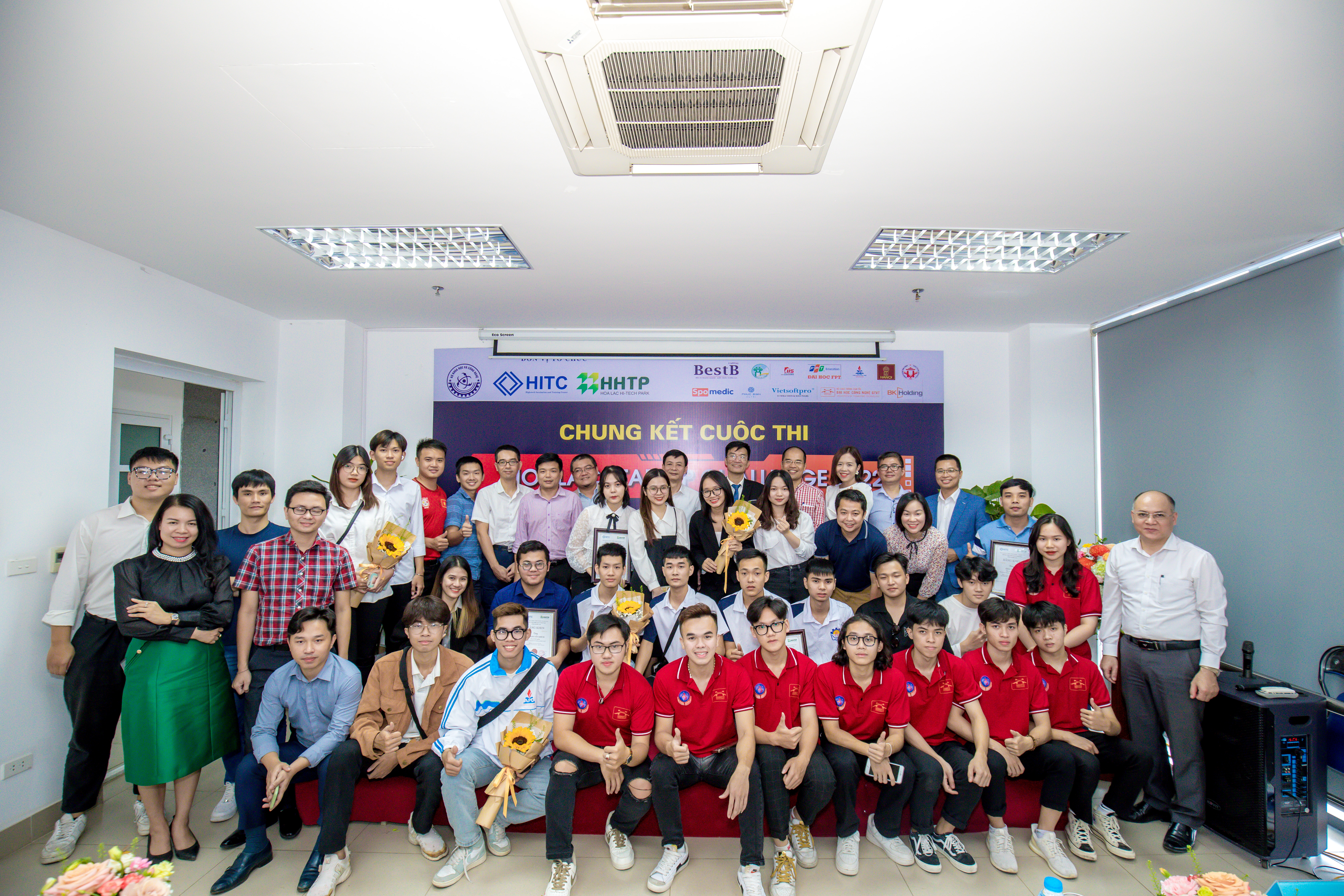 Hình ảnh chung kết cuộc thi Hòa Lạc Startup Challenge 2023